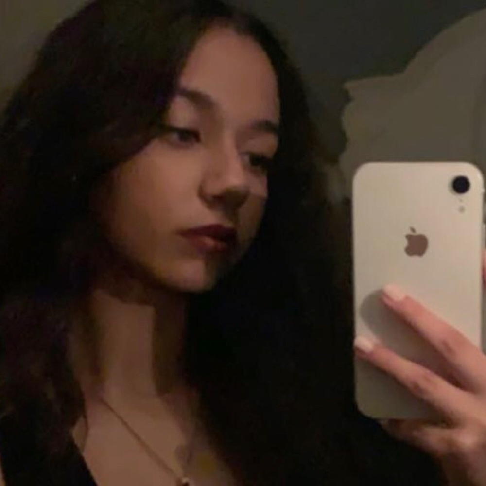 Meet your Posher, Angela